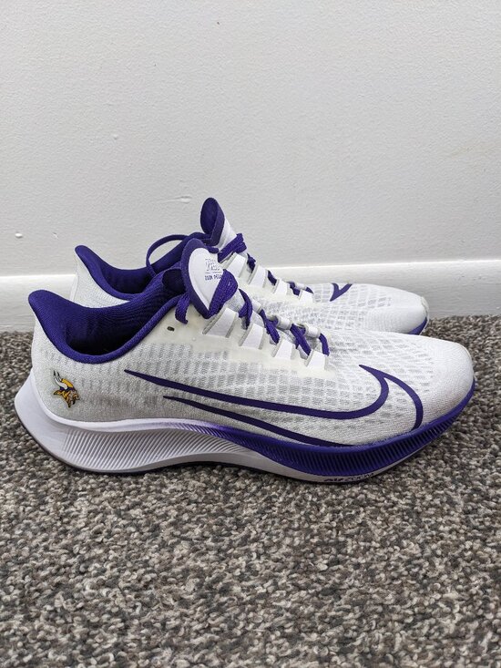 Nike Air Zoom Pegasus 37 Minnesota Vikings White Purple Mens Size 9 CZ5466-100